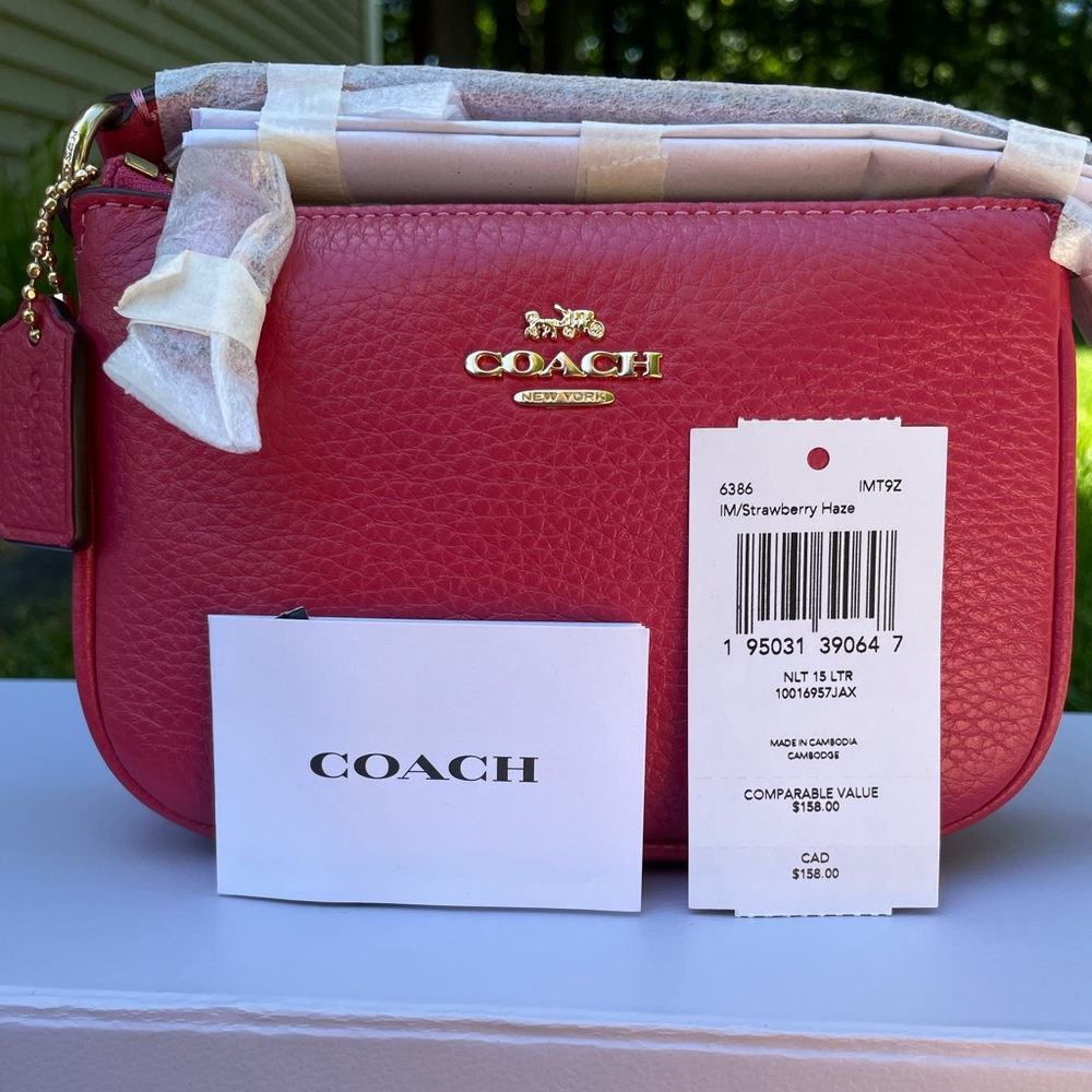 NWT!💕💕COACH NOLITA 15!